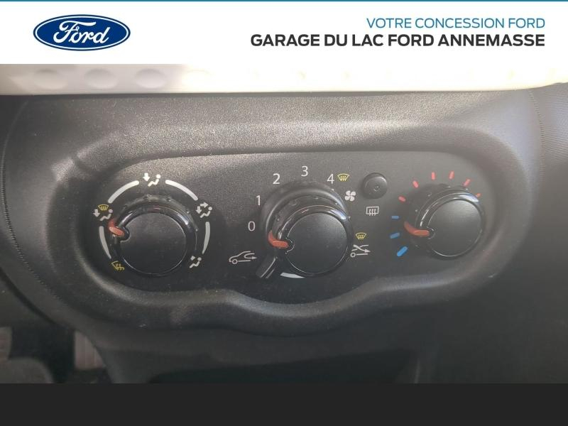 agency.seo.links.detann.title RENAULT Twingo d’occasion à vendre à ANNEMASSE chez GARAGE DU LAC (Photo 10)
